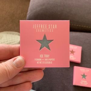 Single eyeshadow shade in ice tray